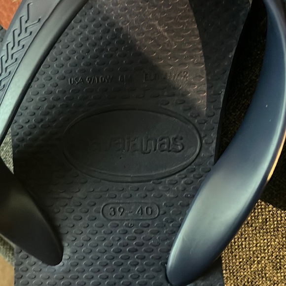 NWT Havaianas Size 8M (9/10W) Navy Blue Flip Flops Unisex - Picture 3 of 4
